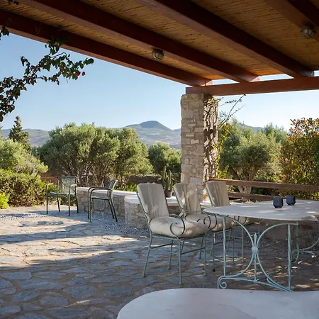 فيلة Kohyli By Meditera Isterni (Paros)